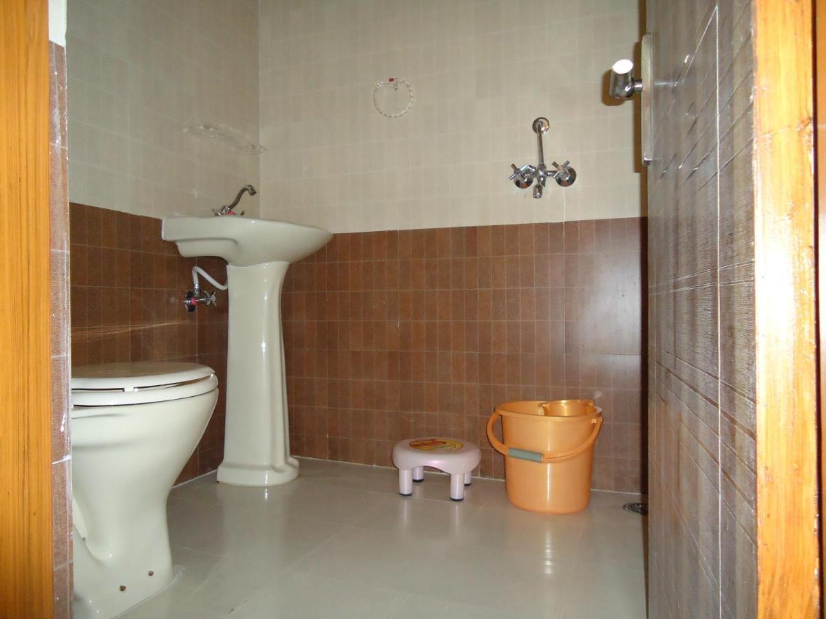 Basil Inn Home Stay Walking Distance From Taj Mahal Agra Agra  Buitenkant foto